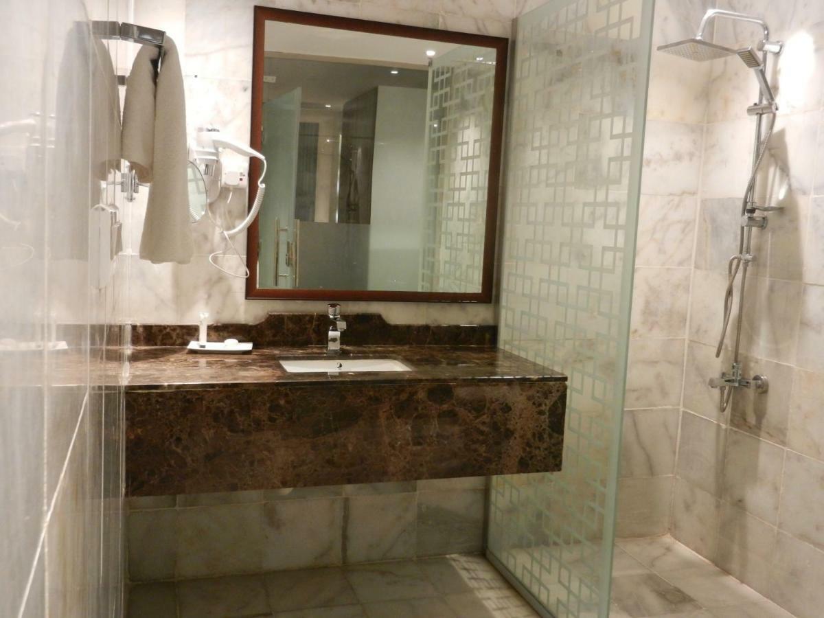 Glamour Hotel Jeddah Exterior photo